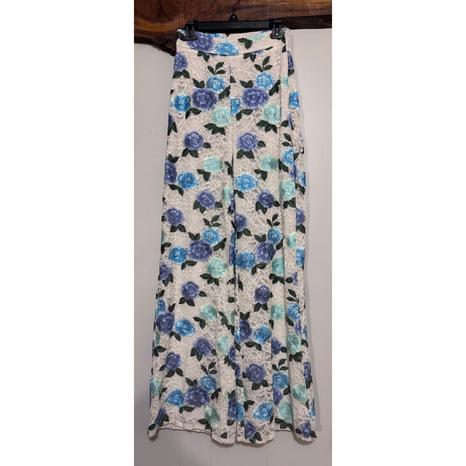 Nwt Camilla White Lace Floral Blue Purple Pants Size 42